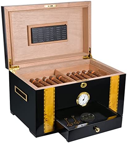 Cigar humidor in precious black wood and 18k gold